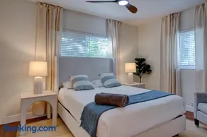 Luxury Home in Brickell Miami, 5 min to the Beach! - Image 5