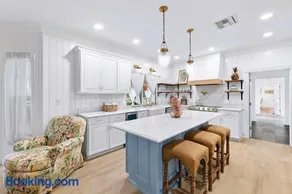 ELEGANT PRIVATE OLD SOUTH FLORIDA ESTATE NEW SLEEPS 18 TO 20 LARGE FAMILIES RETREAT WEDDINGS REUNIONS NANNY QUARTERS - Image 2