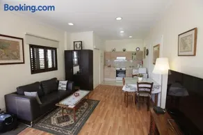 Nicosia Luxury Studio - Image 3