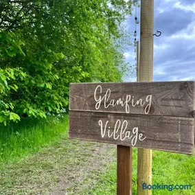 Elm Bell Tent - Image 1