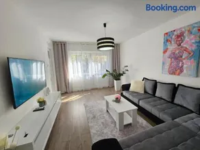 Apartman Aleksandra u strogom centru grada - Image 3