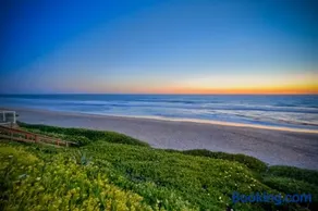 Oceanfront Condo, Private Patio, Beach Access, BBQ - Image 4