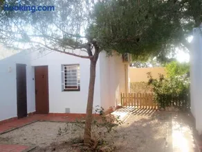 Maisonnette petit jardin barbecue Calafat Tridente 2 - Image 1