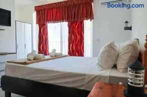 Sunny 3BR Qala home with Balcony and Shared Pool , WIFI in Gozo - Image 2