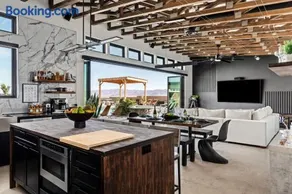 The Lazy River House - Joshua Tree Resort - Image 4
