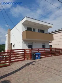 Fiesta Apartman - Image 1