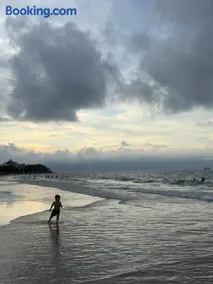 Apartamento Pé na Areia - 2 Quartos - Acesso Privativo à Praia - Ideal para Famílias - Image 3