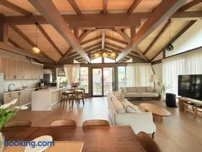 REY Chalet - Image 2