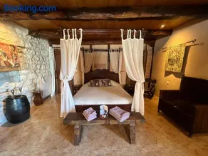 Le Relais des Chevaliers "La Suite des Seigneurs" - Image 3