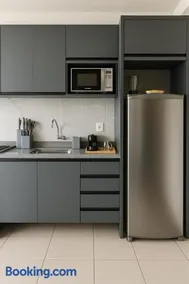 Apartamento de Luxo com Suíte, Academia, Piscina e Mercado - Image 4