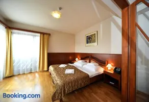 Hotel Kumánia - Image 2
