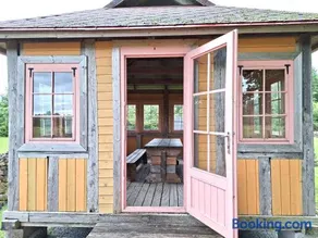 Sika Holiday Houses - Image 3