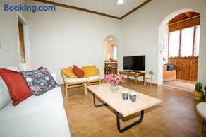 Nefeli House Lixouri Kefalonia - Image 2