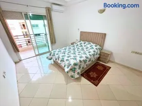 City Center Stay - Residency W Spacious Aparts, Kingsize Beds, AC, Terrace View, Elevator - Image 3