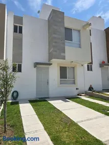 Casa acogedora en condominio privado - Image 1