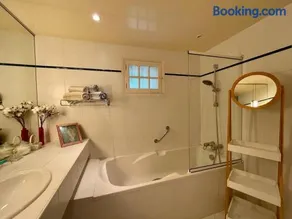 Studio privé 2personnes avec piscine, Sauna, salle de sport - Image 4