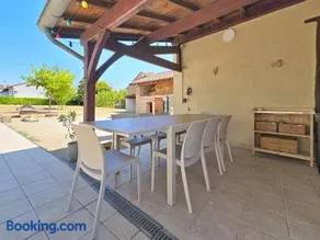 Family House With Garden For 8 At Prety - Image 2