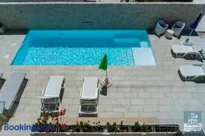 Villa Mediterranea Apartments - Seaview, Pool & Garden - Image 1