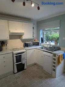 Barr Cottage - Image 2
