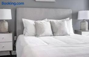 Landing - Modern Apartment with Amazing Amenities (ID5034X44) - Image 5
