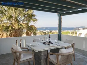 Yema House - Naoussa Bay - Image 1