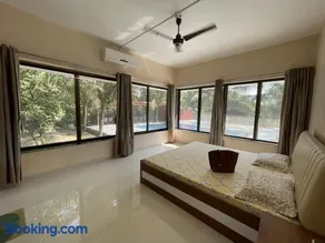 Disha Villa-Casa Oceano, sea facing villa with a pool, at Palghar - Image 5