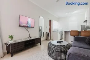 Edenvale corner - Image 2