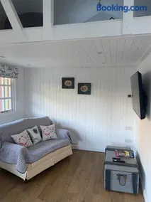 The Garden Room - Image 2