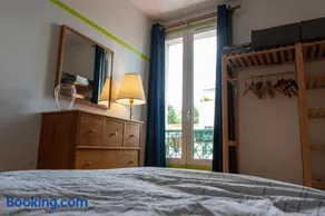 Confortable deux pièces aux portes de Paris - Image 2