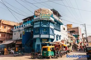 Dylan Cafe And Guest House - Image 2