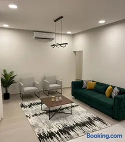 Askar Villa With Sea View - Image 2