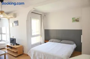 Apartment with see view - Image 2