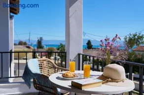 Elysee Seaview Apartments - Image 2