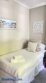 Gatelodge - Charming 2-Bed Cottage, Exmouth - Sleeps 3 - Image 3