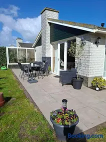 Cosy Petten, Family only - Image 3