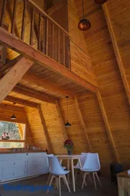 Chalet - Image 2