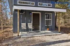 Cabin 3 - Image 5