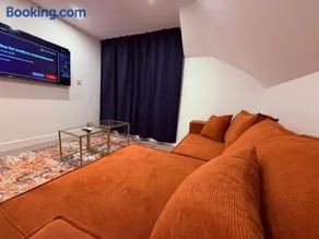 Premium Apartment with Dover Castle Views, Central Dover - Image 4