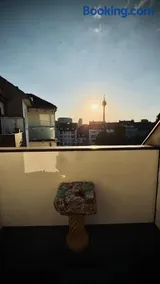 Exclusive apartment with roof terraces in D-Unterbilk - Image 3