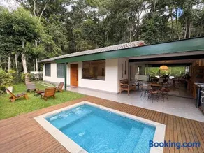 Casa 08 Floresta Boa Vista - Piscina Privativa e Lounge com Deck em Meio à Natureza - Image 1