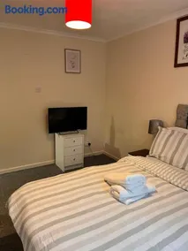 Bec Chambers NE 1 - Image 3
