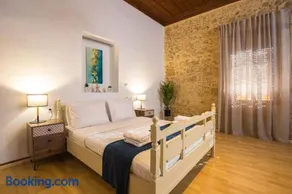Manolis Stone House Villa - Image 1