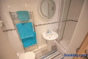 Modern Apartment in Town Centre Skipton - Image 2