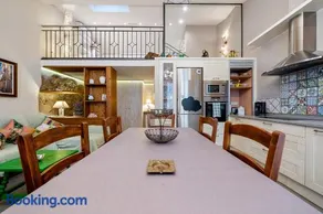 Hauzify I Casa Palou - Image 1