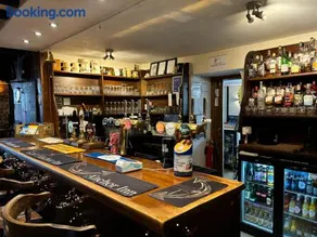 The Anchor Inn - Image 2