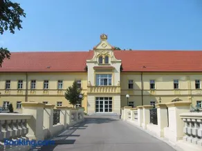 Junges Hotel Tulln - NÖ Jugendherbergswerk - Image 1