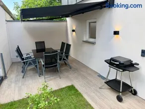 Ferienwohnung mit Garten und Parkplatz mitten in Neumarkt - Image 1