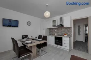 Apartments Sunshine - Image 2