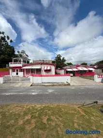 Entire 5 bedroom House holiday home in StThomas Jamaica - Image 1