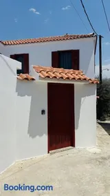 Serenity Haven Authentic Village House with Yard - Image 1